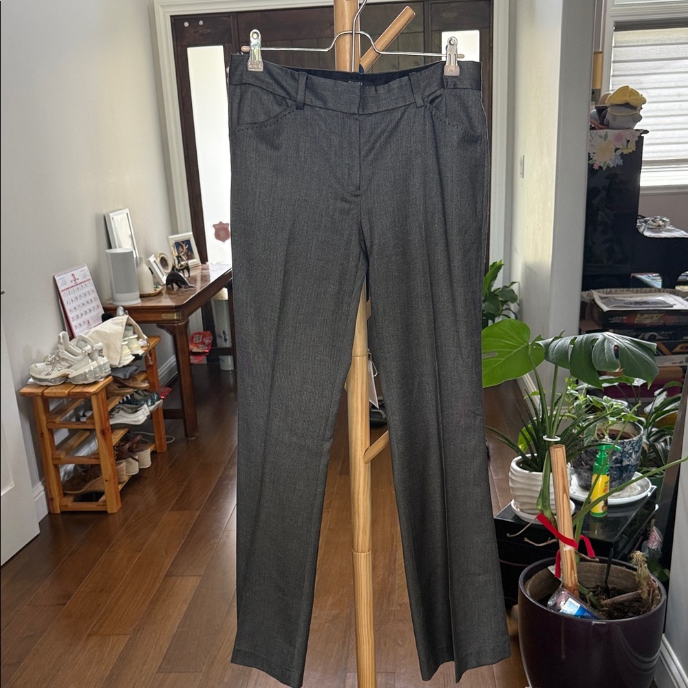 Tahari woman  Charcoal Gray Dress Pants - Slim Tailored Trousers